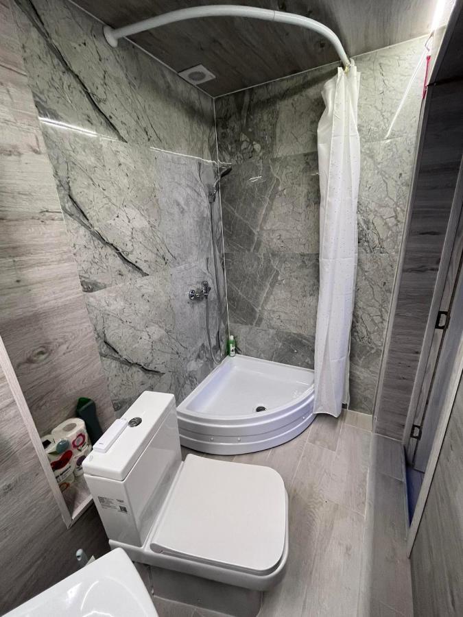 Gray Hotel Chişinău Extérieur photo